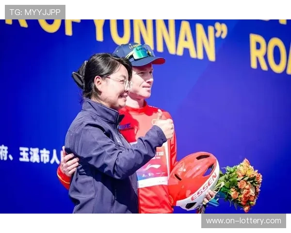 环云南玉溪站萨尔比·亚历山大夺冠，抚仙湖赛道突围集团决战爬坡点